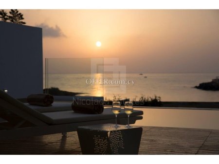 Luxury beachfront villa with hotel facilities and services in Protaras - 9