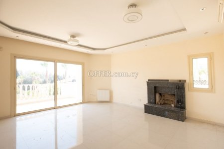 Five-Bedroom House in Timi, Paphos - 3