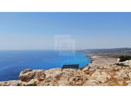 Luxury seafront villa for sale in a private resort in Protaras - 3