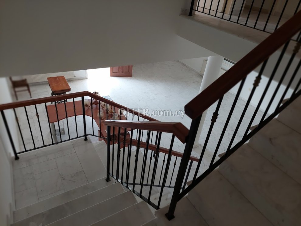 New For Sale €285,000 Maisonette 4 bedrooms, Semi-detached Aradippou Larnaca - 2