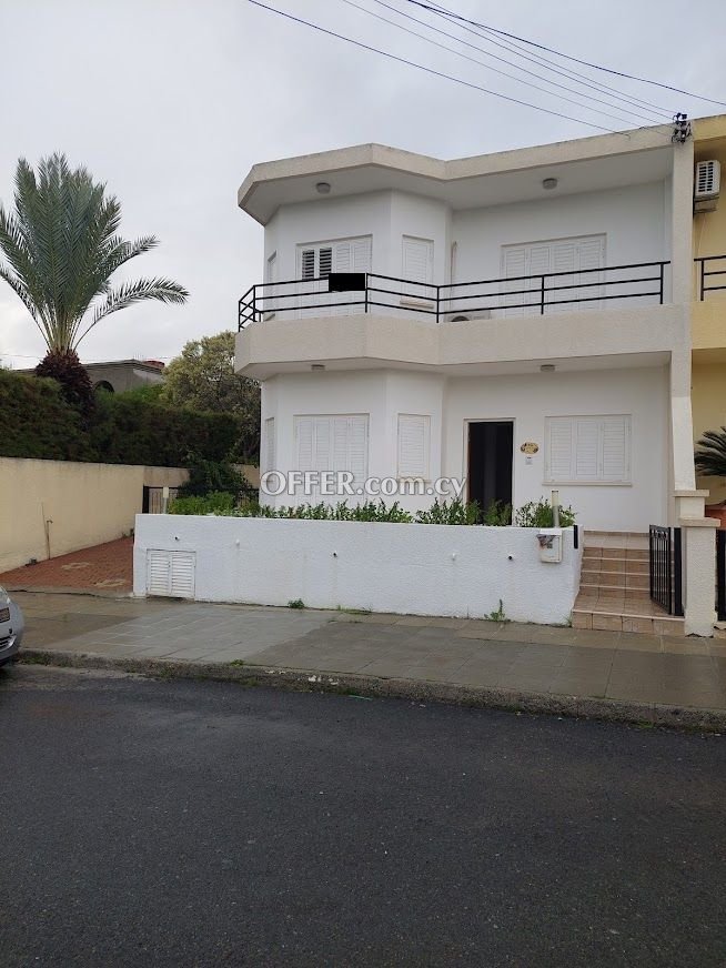 New For Sale €285,000 Maisonette 4 bedrooms, Semi-detached Aradippou Larnaca - 1