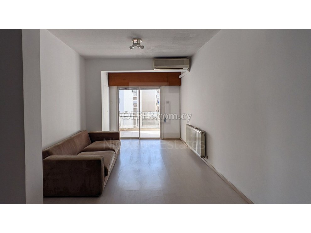 Three bedroom apartment in Agios Demetrios area of Strovolos - 1