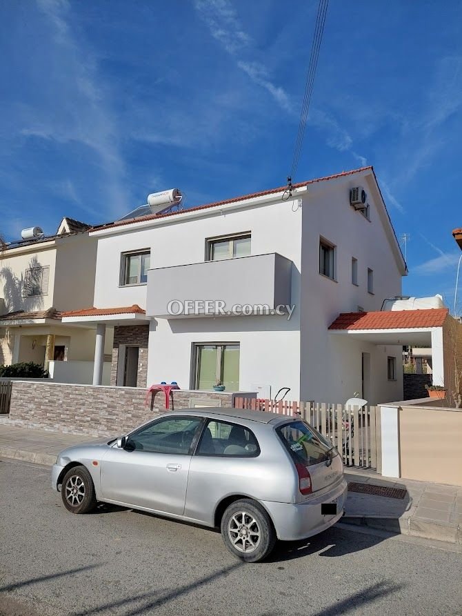 New For Sale €360,000 House 4 bedrooms, Detached Leivadia, Livadia Larnaca - 10