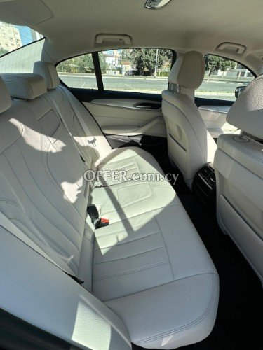 2018 BMW 530i 2.0L Hybrid Automatic Sedan - 7