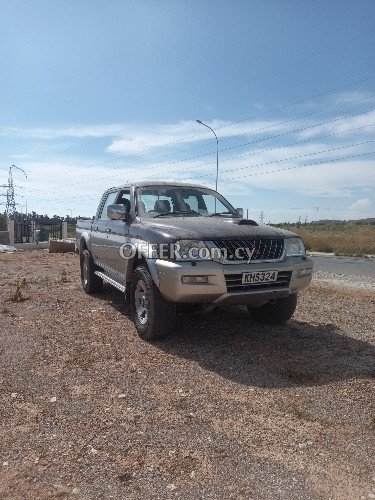 2004 Mitsubishi L200 2.5L Diesel Manual Pickup and 4x4 - 1