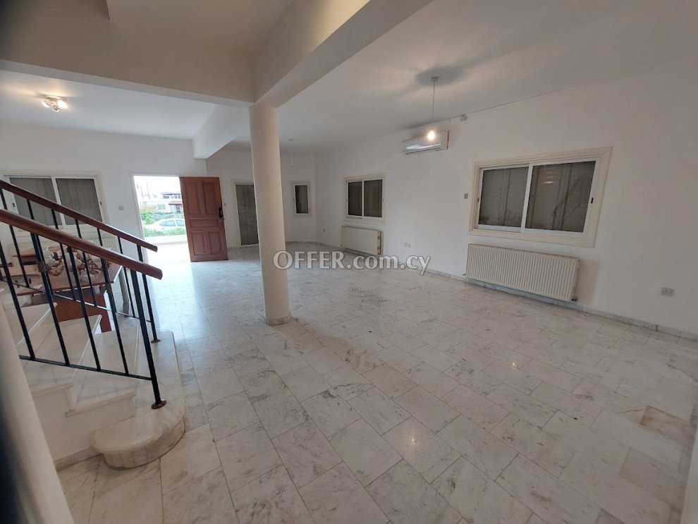 New For Sale €285,000 Maisonette 4 bedrooms, Semi-detached Aradippou Larnaca - 4