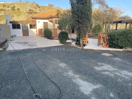 4-bedroom Detached Villa 280 sqm in Pyrgos - 4