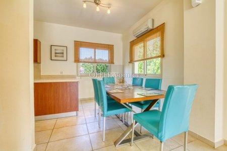 Detached Villa by Malama Beach - 12