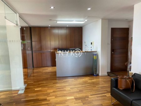 190 sqm office space furnished - 24