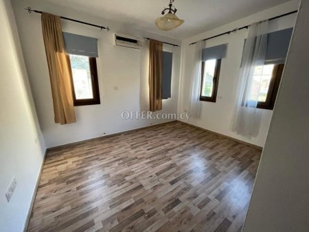 4-bedroom Detached Villa 280 sqm in Pyrgos - 13
