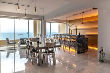 3 Bedroom Apartment in Molos Area