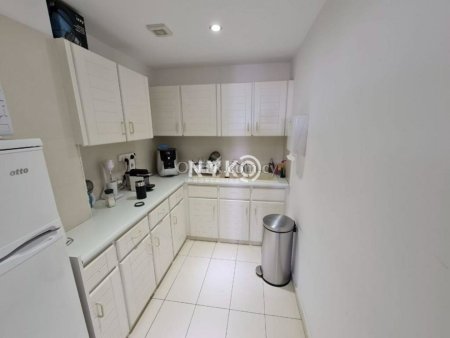 190 sqm office space furnished - 5