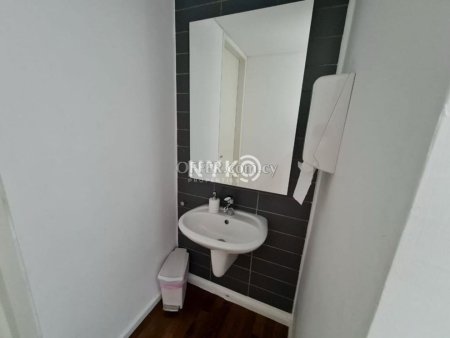 190 sqm office space furnished - 9