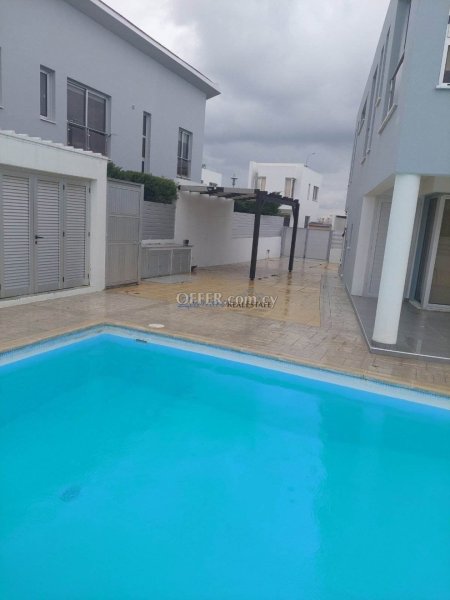 Three Bedroom House in Pervolia - 9