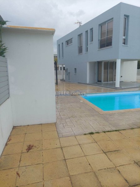 Three Bedroom House in Pervolia - 8