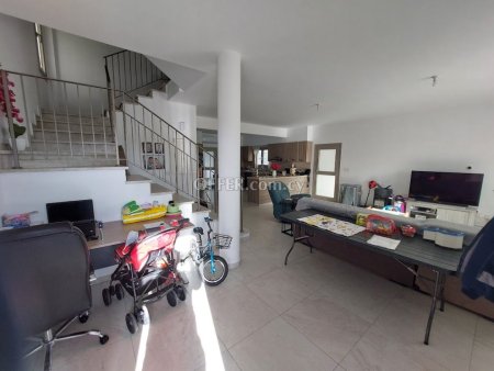 New For Sale €360,000 House 4 bedrooms, Detached Leivadia, Livadia Larnaca - 8