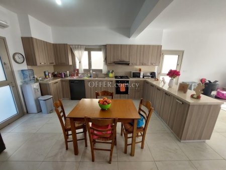 New For Sale €360,000 House 4 bedrooms, Detached Leivadia, Livadia Larnaca - 7