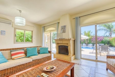 Detached Villa by Malama Beach - 16