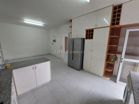 New For Sale €285,000 Maisonette 4 bedrooms, Semi-detached Aradippou Larnaca - 6