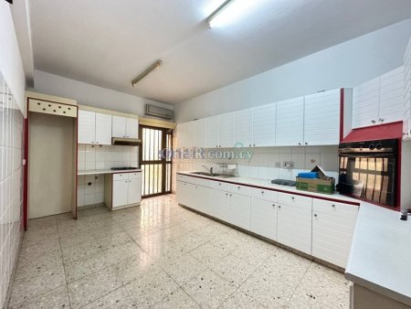 3 Bedroom House in Limassol - 4