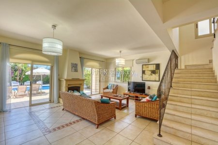 Detached Villa by Malama Beach - 18