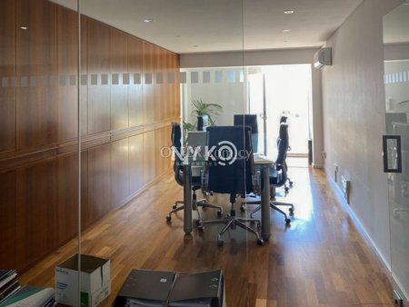 190 sqm office space furnished - 21