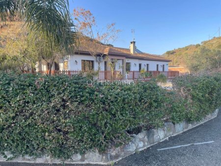 4-bedroom Detached Villa 280 sqm in Pyrgos - 5