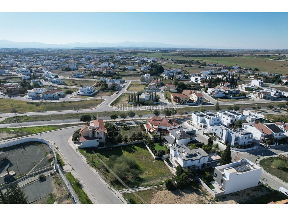 Residential plot in a quiet and attractive area in Archagelos in Lakatameia Municipality Nicosia - 1