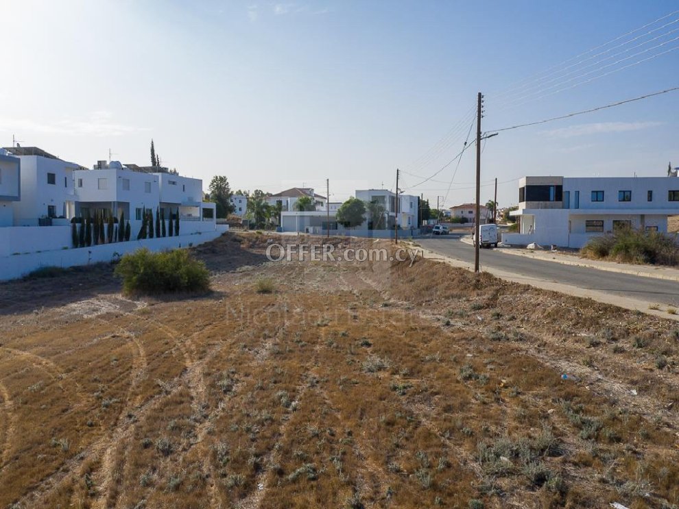 Residential plot in a quiet and attractive area in STELMEK in Lakatameia Municipality Nicosia - 2