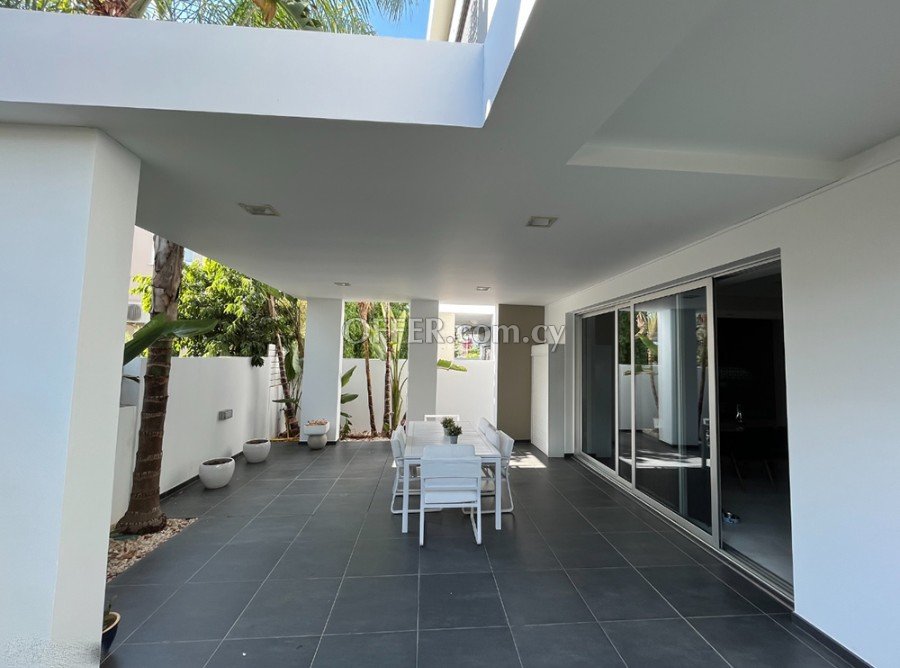 For Sale, Modern Four-Bedroom Detached House in Lakatamia - 8