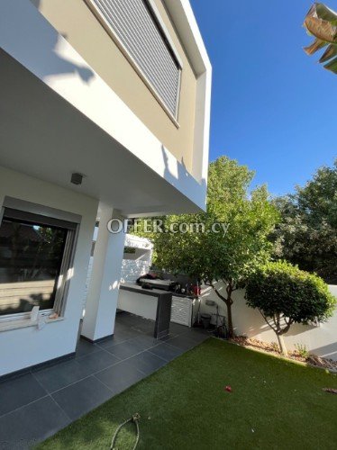 For Sale, Modern Four-Bedroom Detached House in Lakatamia - 9