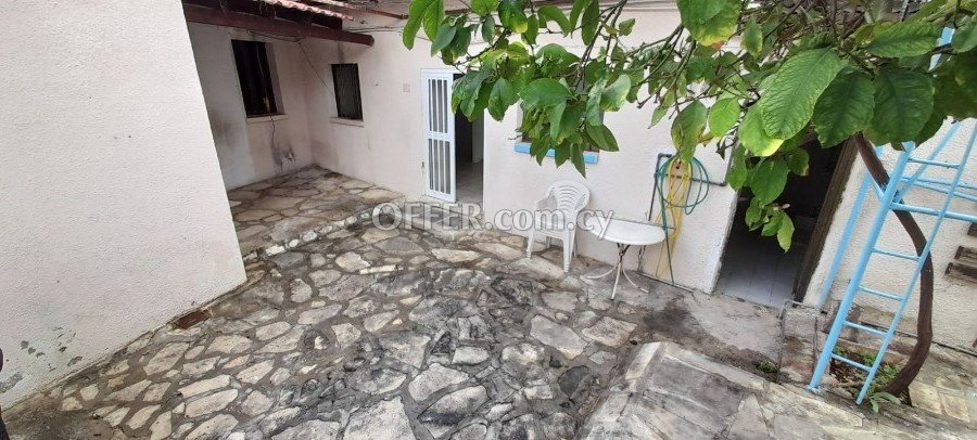 Traditional Stone House for sale - 8