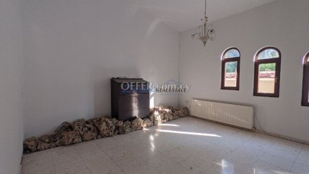 Three Bedroom House in Psevdas - 11
