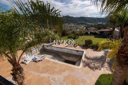 4 bedroom detached house furnished - 25