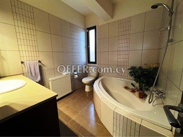 / RENT BEAUTIFUL AND SPACIOUS 4+1 BEDROOM HOUSE IN PERA OREINIS NICOSI