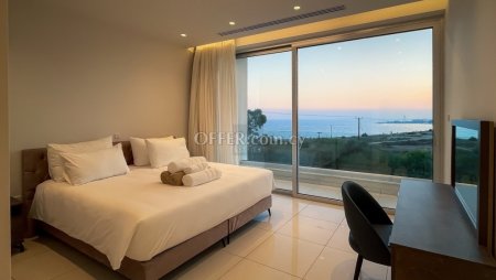 Private 3 Bedroom Villa with Unobstructed Sea Views - 6