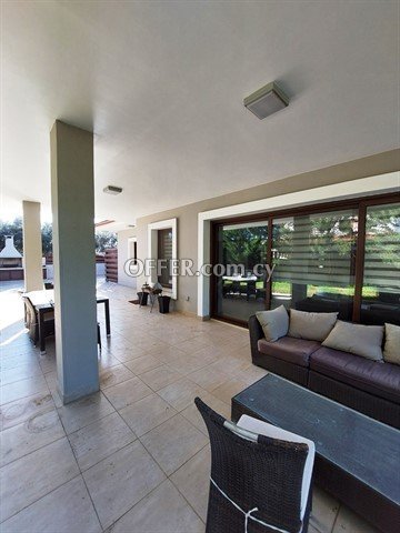 4 Bedroom House With a Large Yard on a Plot of 968 Sq.M. In Lakatameia - 4