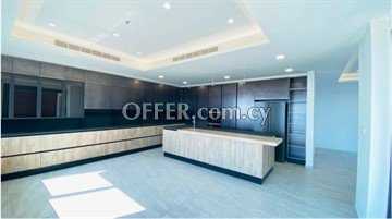5 Bedroom Luxury Sea View Apartment  In Limassol - 4