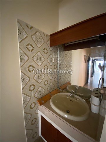 Ground Floor 2 Bedroom Apartment  With Yard In Strovolos, Nicosia - 6
