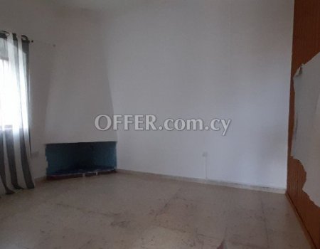 Traditional Stone House for sale - 9