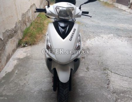 Πωλείται μοτοσικλέτα