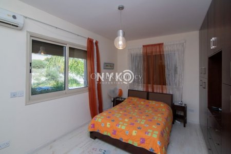 4 bedroom detached house furnished - 21