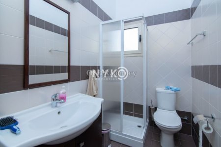 4 bedroom detached house furnished - 22