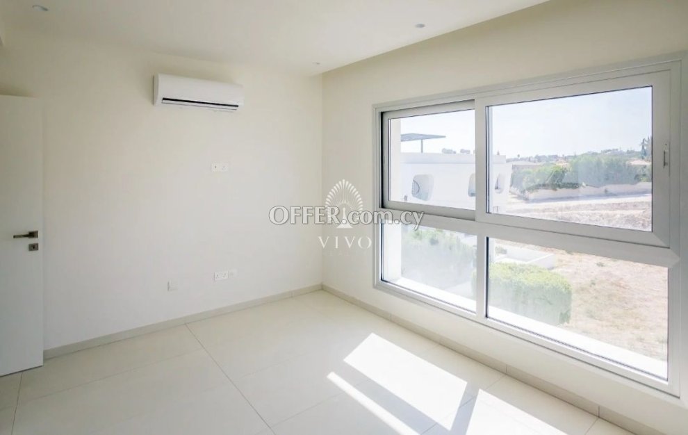 LUXURIOUS 2-BEDROOM PENTHOUSE FOR SALE IN GERMASOGEIA - 11