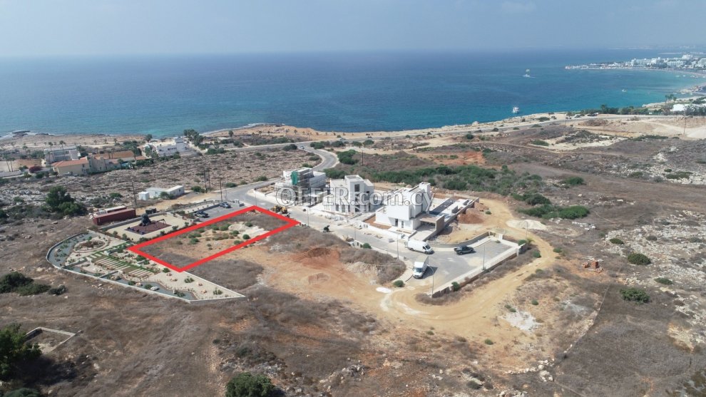 Building Plot with Unobstructed Sea Views - 1