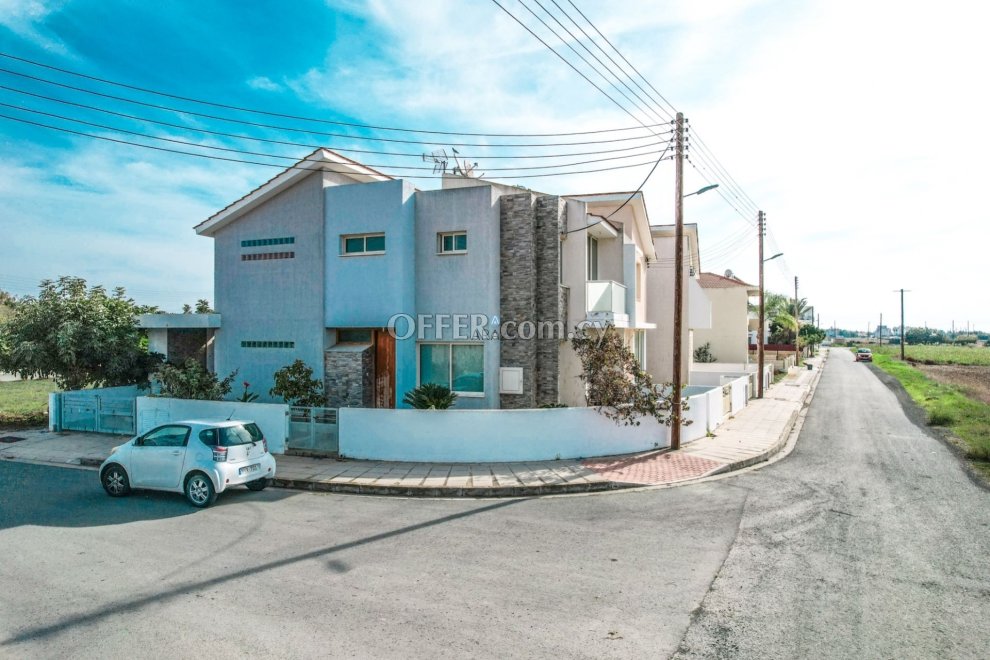10 Bed House for Sale in Kiti, Larnaca - 5