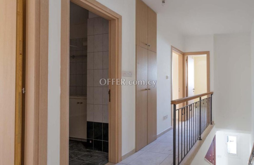 New For Sale €190,000 Maisonette 4 bedrooms, Semi-detached Lakatameia, Lakatamia Nicosia - 5