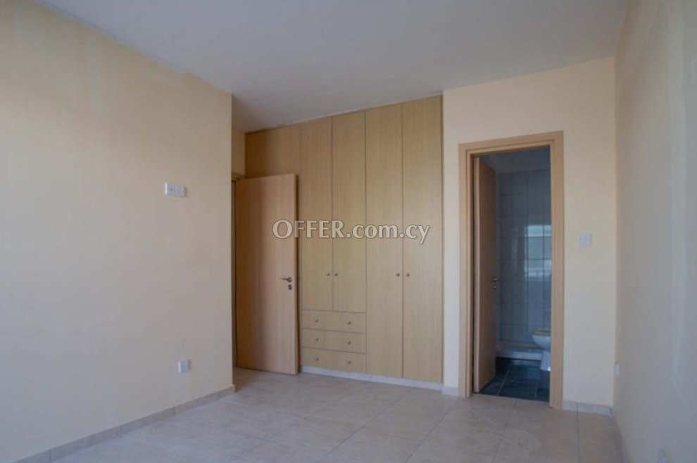 New For Sale €190,000 Maisonette 4 bedrooms, Semi-detached Lakatameia, Lakatamia Nicosia - 4