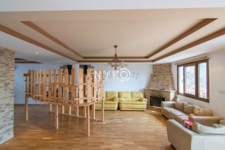 4 bedroom detached bungalow unfurnished - 12