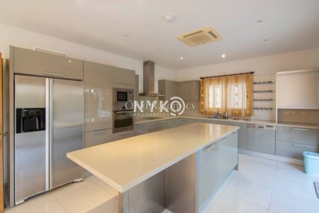 5 bedroom detached villa - 3